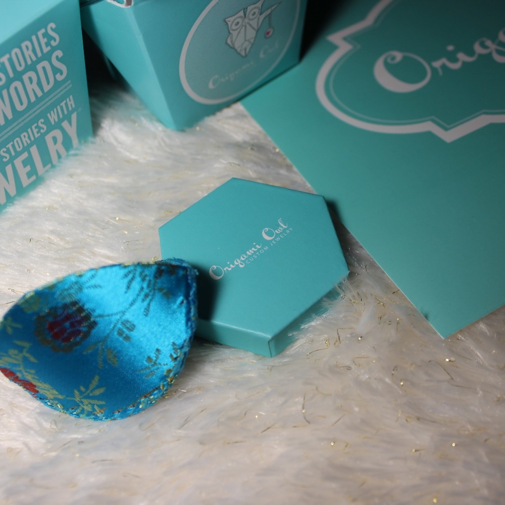 Hard cover Jewelry Case